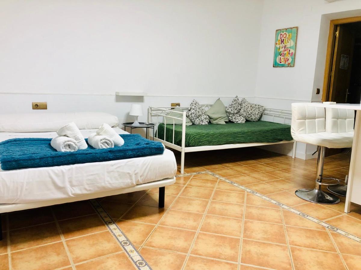 Altamalaga Apts Appartement Buitenkant foto